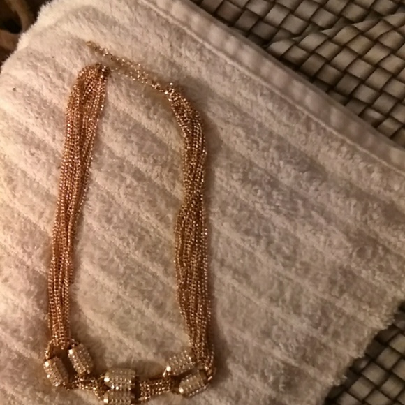 Costume jewelry - Picture 2 of 3